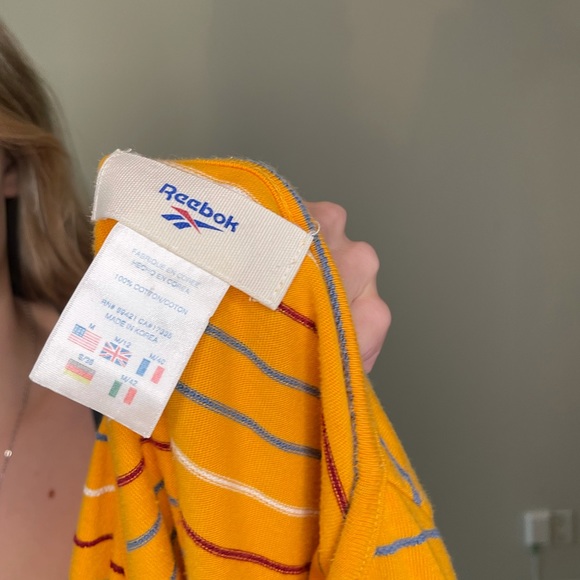 Reebok T shirt - Picture 2 of 4